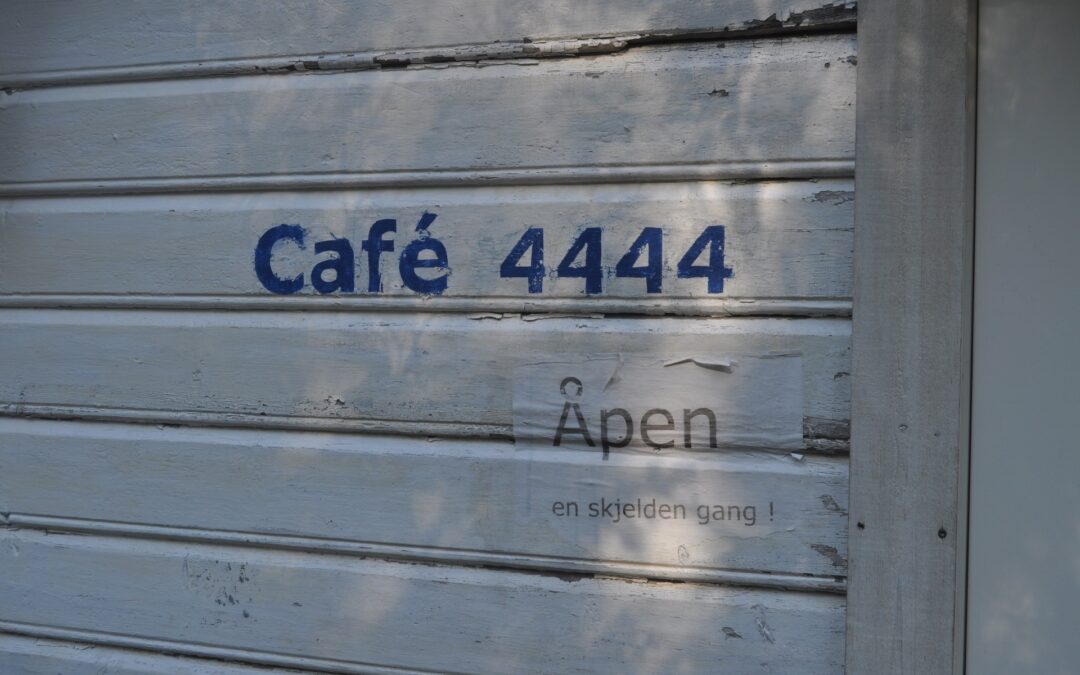 Cafe 4444