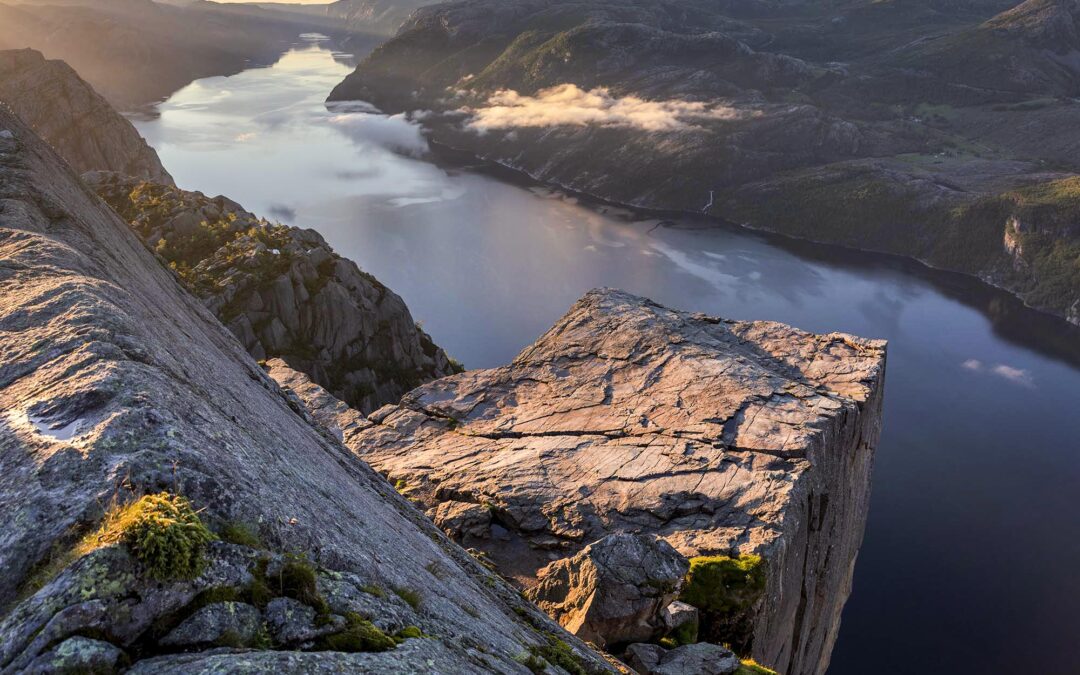 Explore Lysefjorden_2022_06_20_Preikestolen Sunrise Hike.12